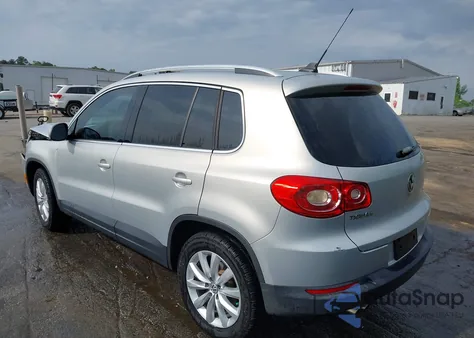 2011 Volkswagen Tiguan Se z USA, uszkodzony, nr VIN WVGBV7AX9BW529778